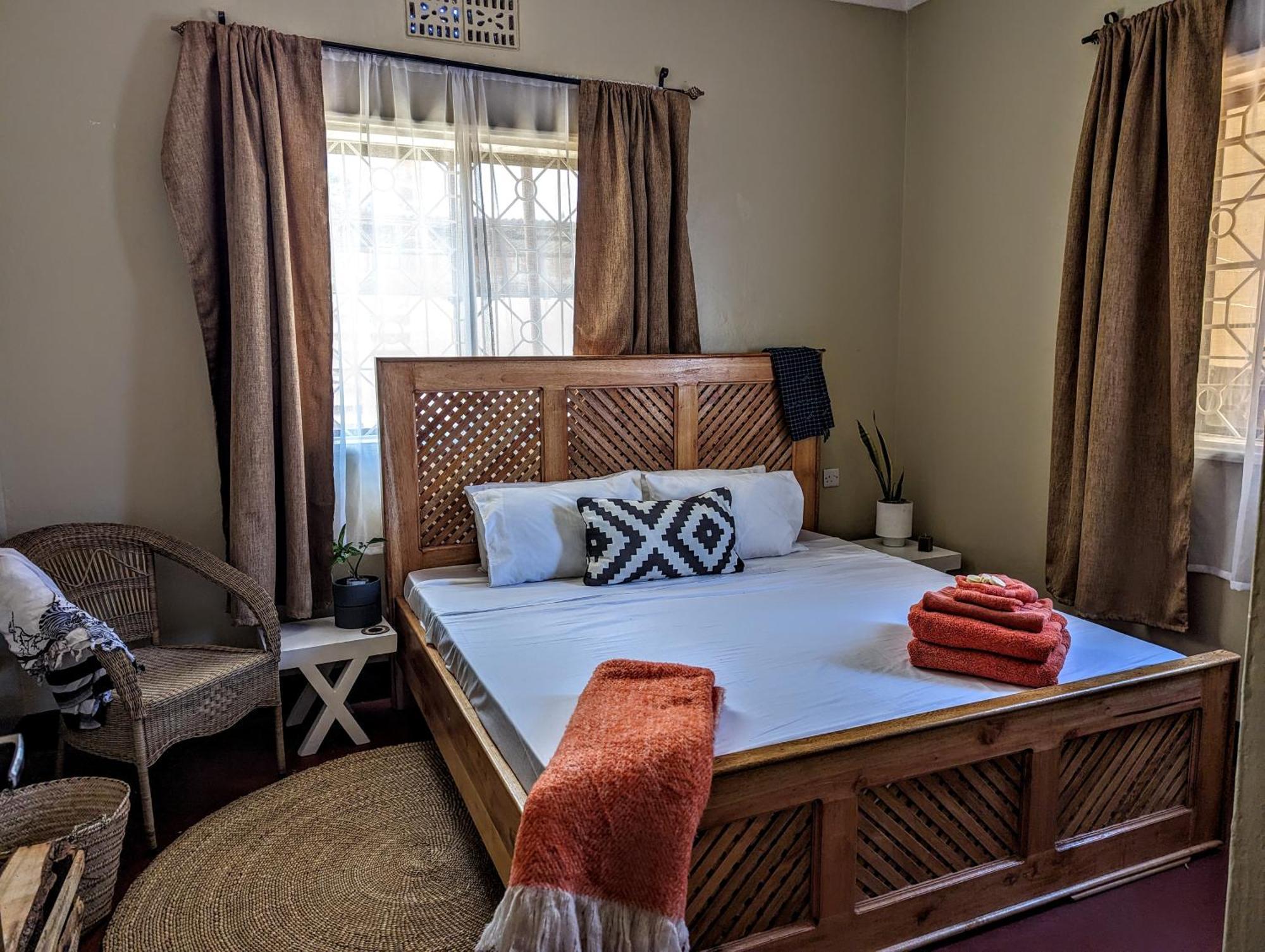 The Lion King Homestay Moshi Buitenkant foto
